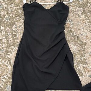 Elegant Black Sleeveless Dress